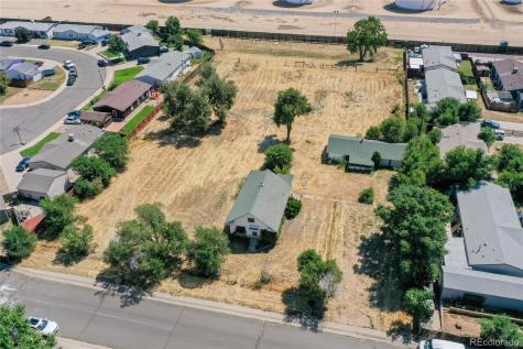 8250 Jasmine Street Dupont CO 80024