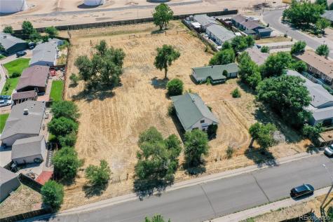 8250 Jasmine Street Dupont CO 80024