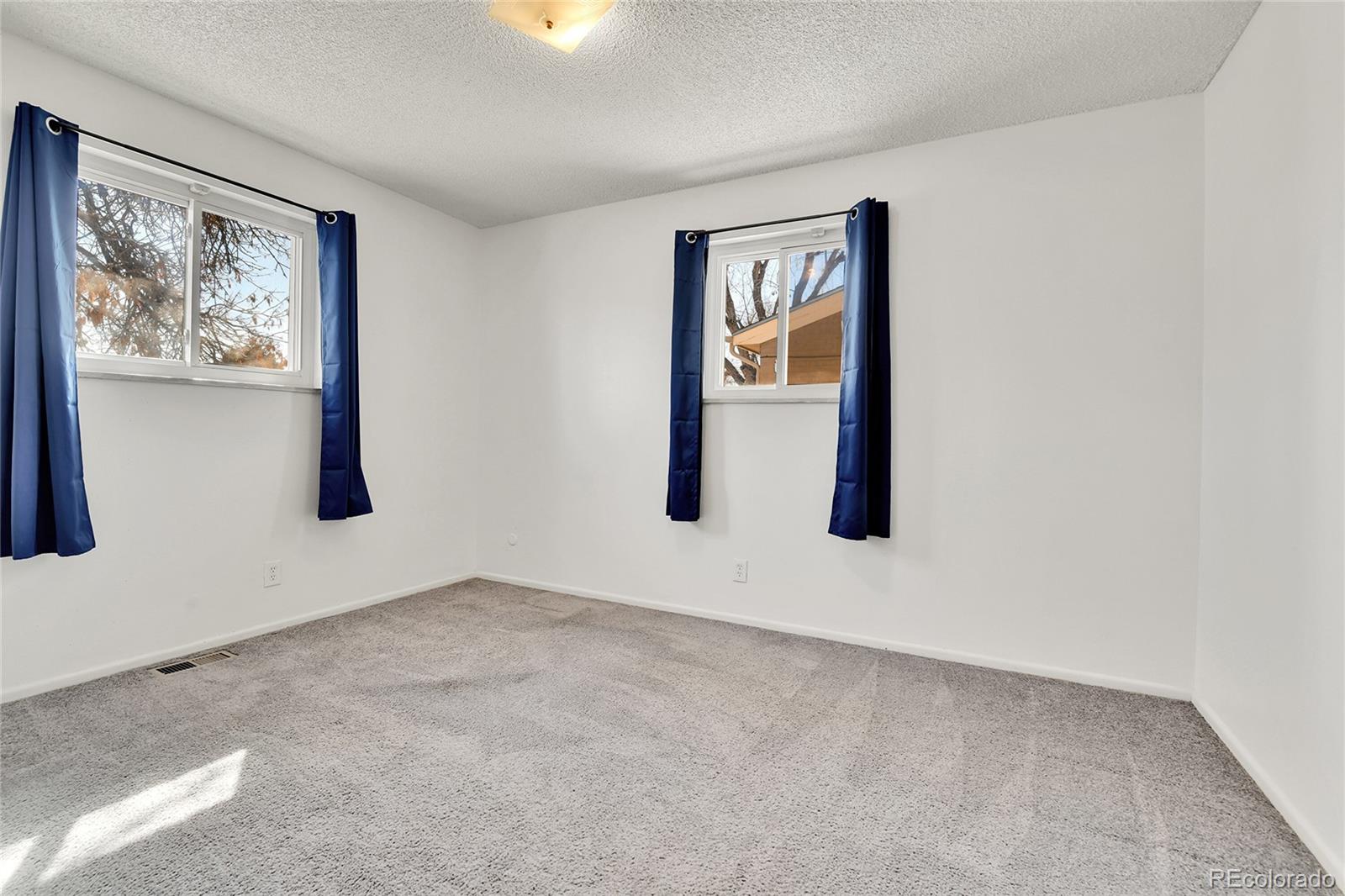 5505 Tucson Street Denver CO 80239