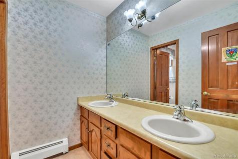 7528 Queen Circle Arvada CO 80005