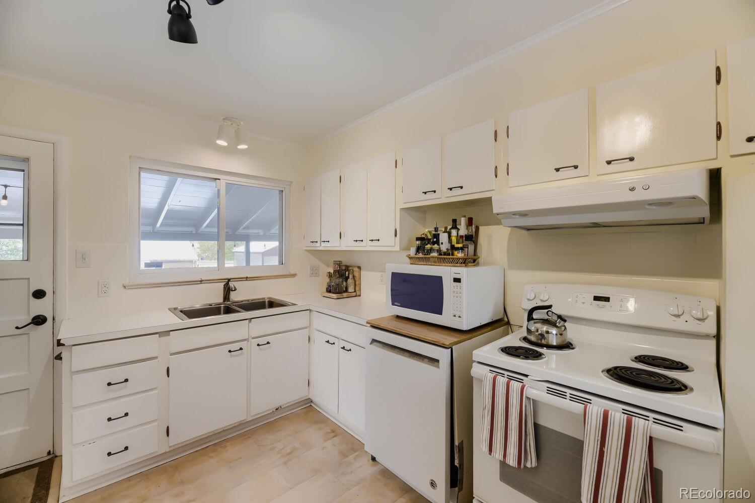 1843 S Fairfax Street Denver CO 80222