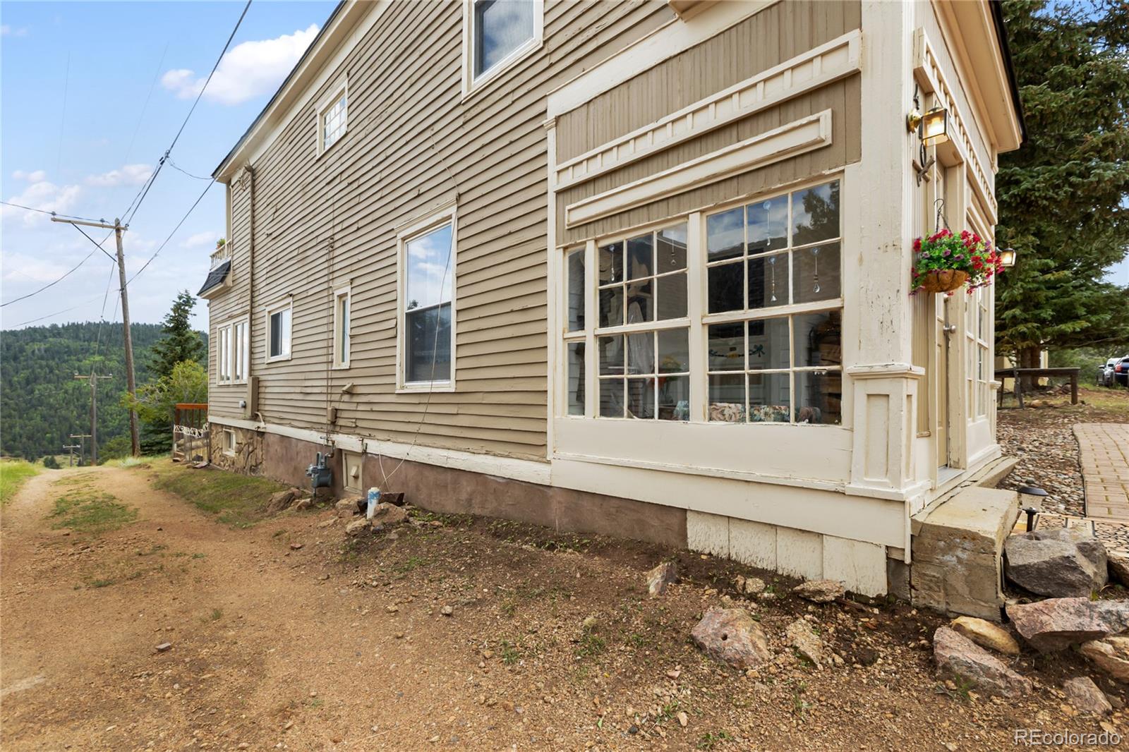 410 Lee Avenue Victor CO 80860