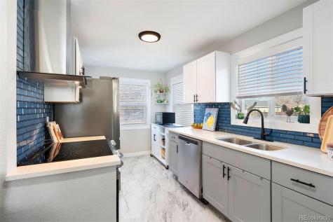 1789 Dallas Street Aurora CO 80010