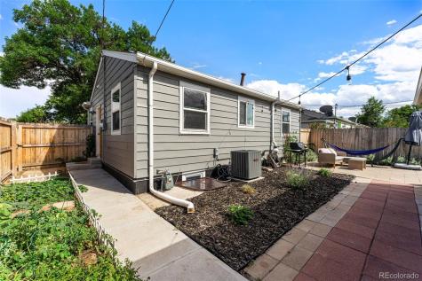 1789 Dallas Street Aurora CO 80010