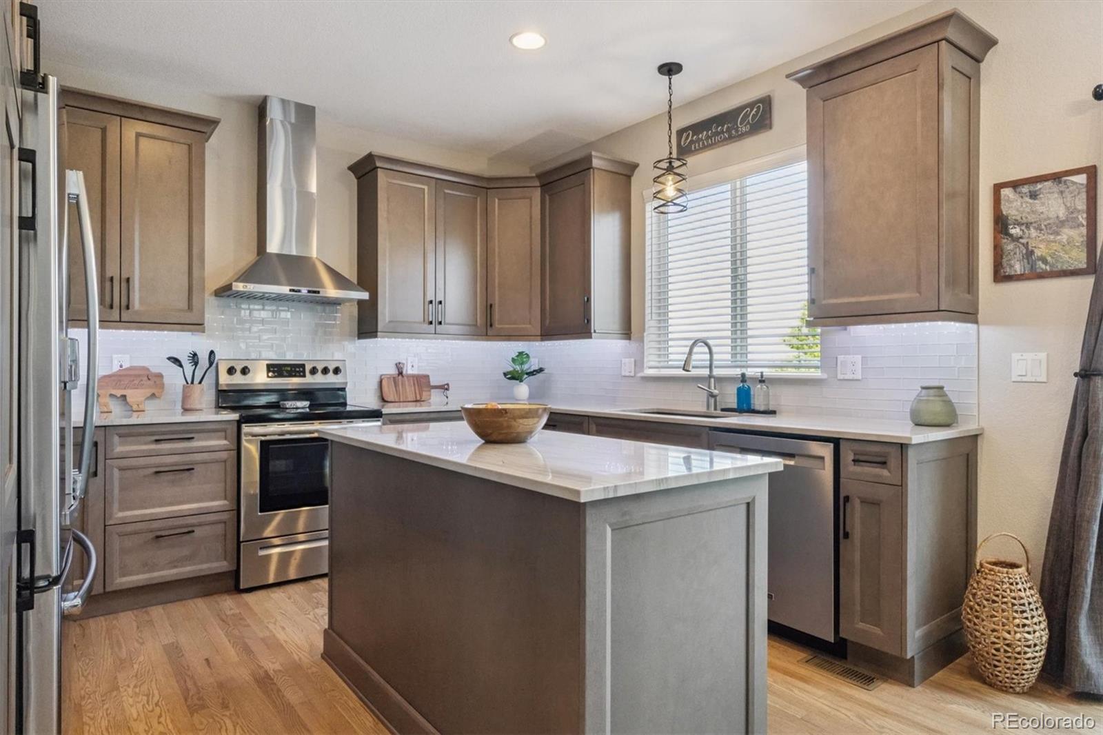 6837 Serena Avenue Castle Pines CO 80108