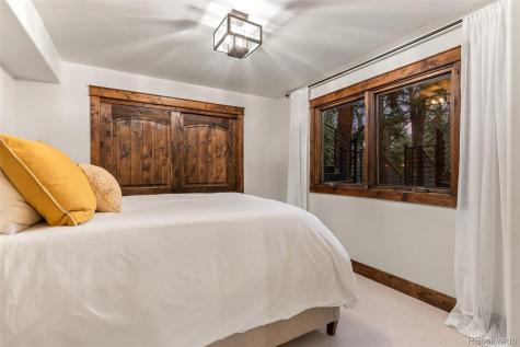 1290 S Lininger Drive Golden CO 80401