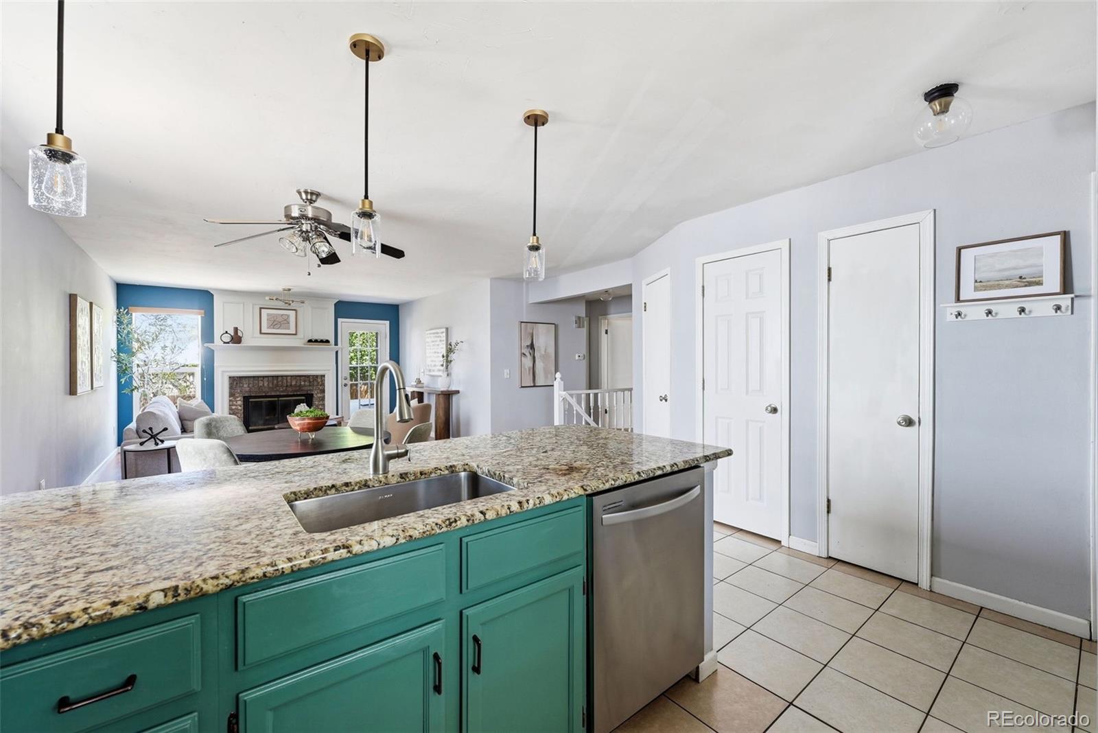 9929 Garwood Street Littleton CO 80125