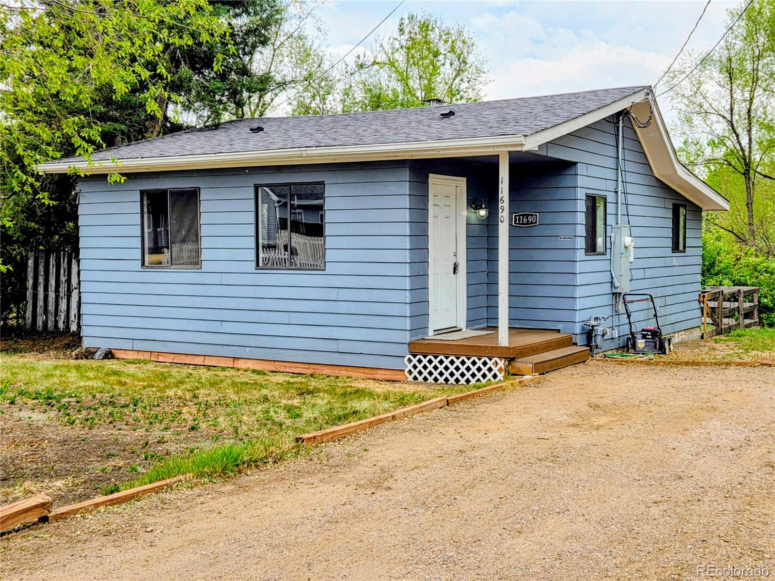 11690 W Pleasant Avenue Lakewood CO 80401