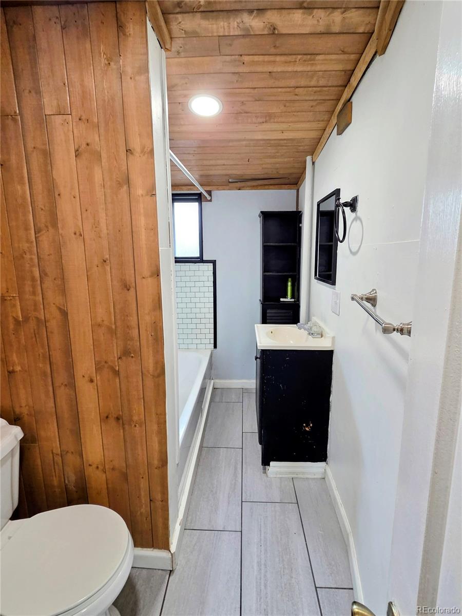 11690 W Pleasant Avenue Lakewood CO 80401