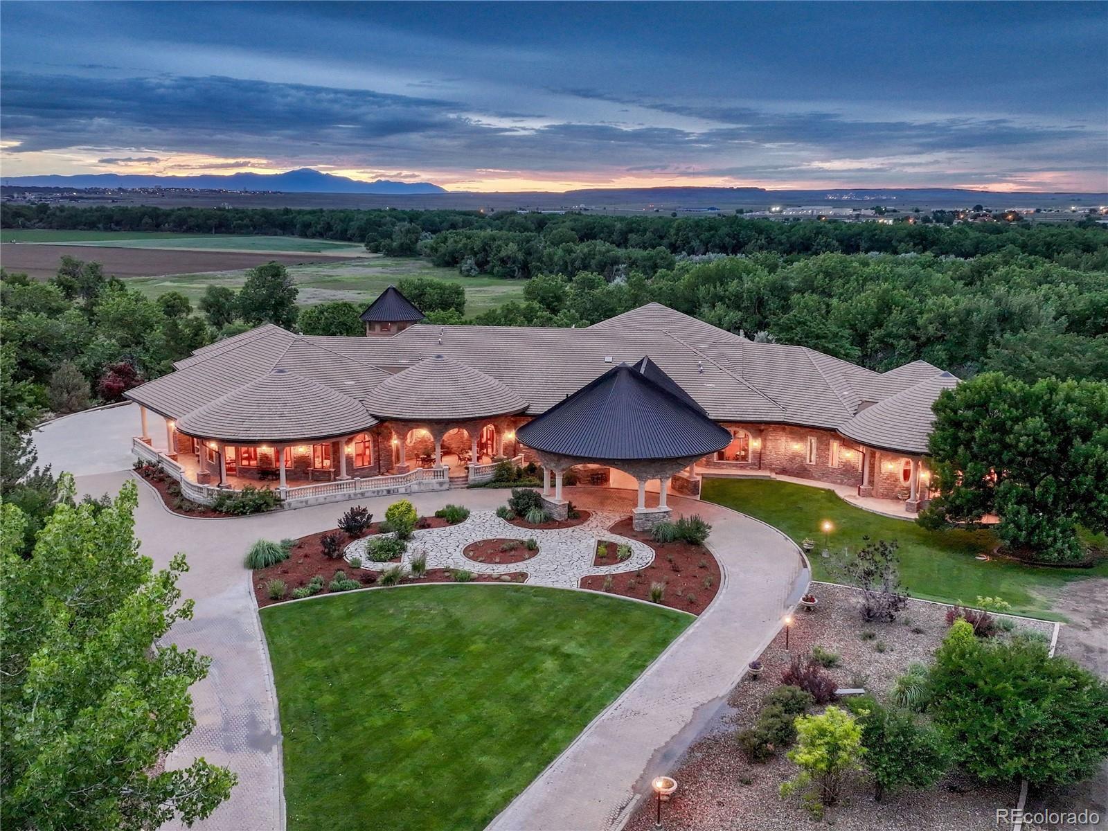 760 28 1/2 Lane Pueblo CO 81006