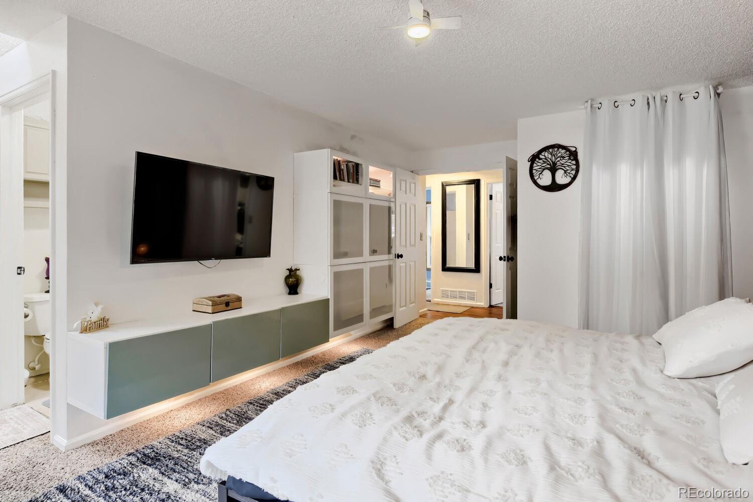 8266 S Logan Court Littleton CO 80122