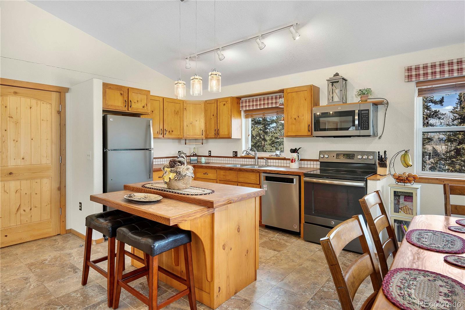 47 Piaute Way Jefferson CO 80432