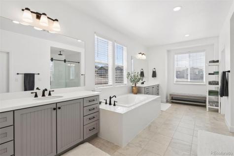25171 E Nova Place Aurora CO 80016