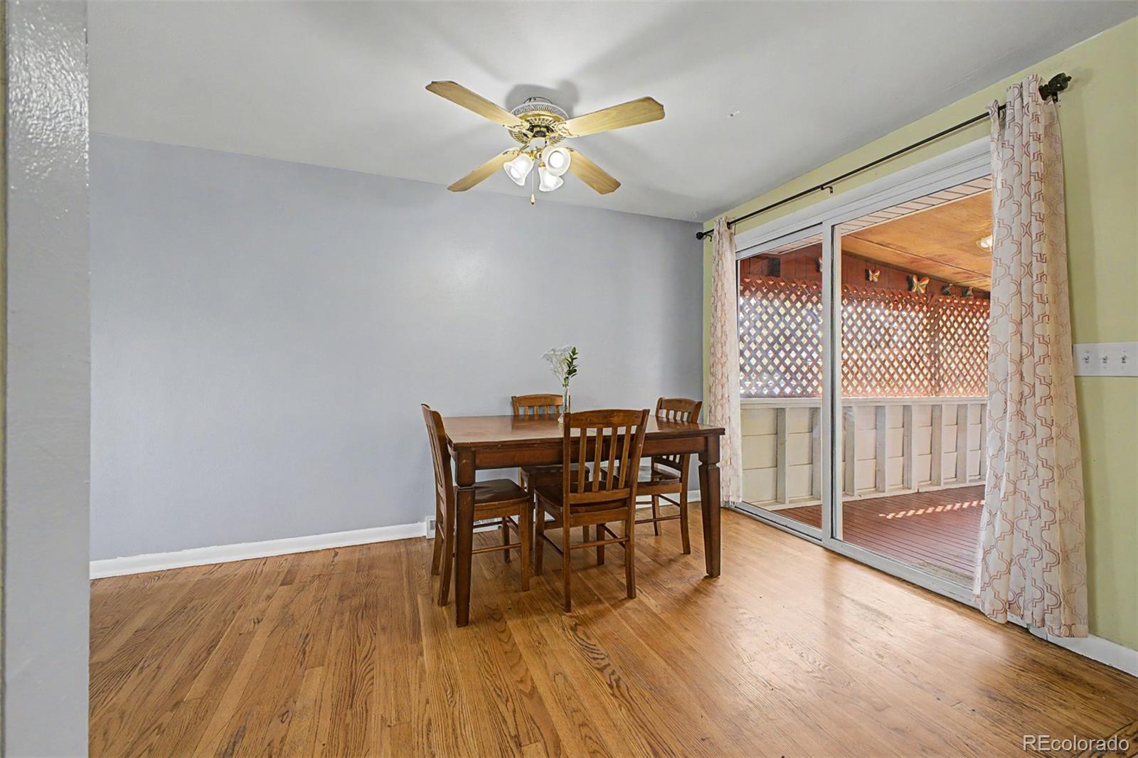 933 Newcombe Street Lakewood CO 80215