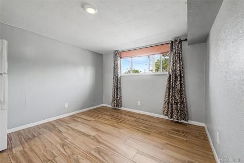933 Newcombe Street Lakewood CO 80215