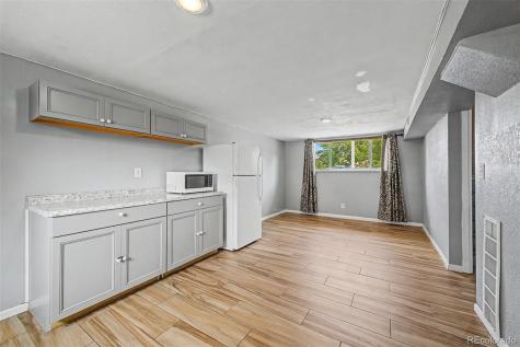 933 Newcombe Street Lakewood CO 80215