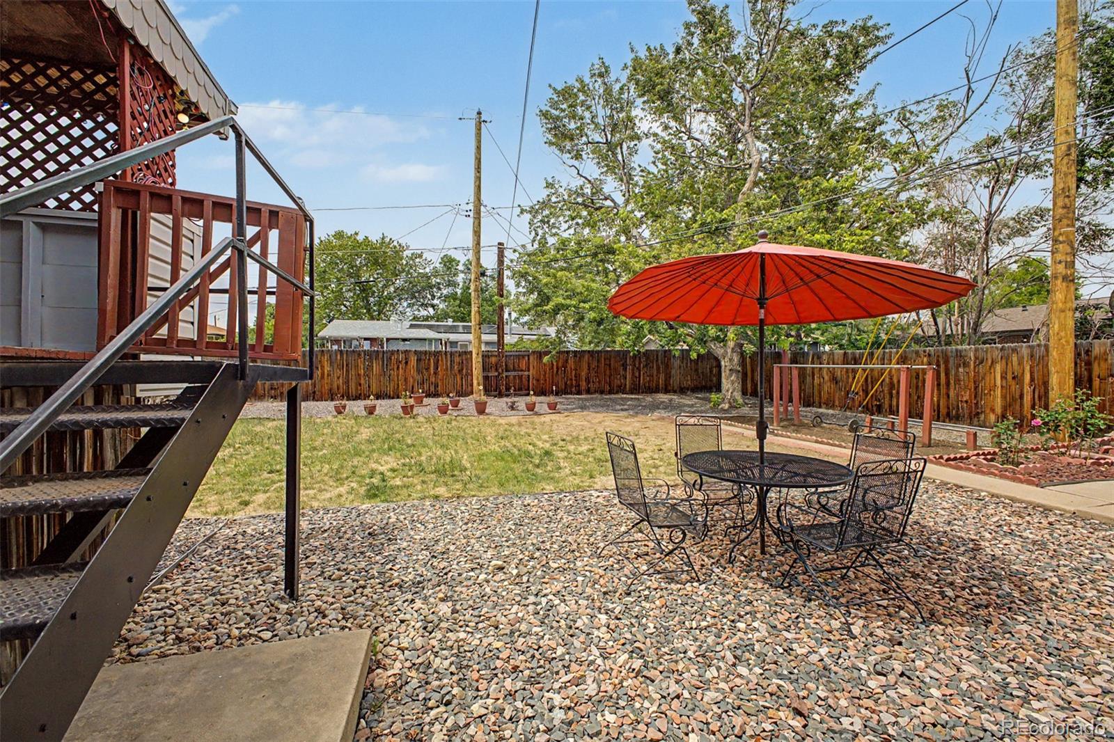 933 Newcombe Street Lakewood CO 80215