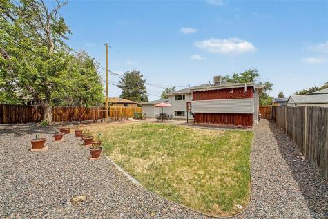 933 Newcombe Street Lakewood CO 80215
