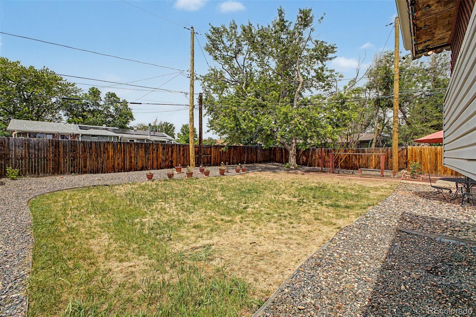 933 Newcombe Street Lakewood CO 80215