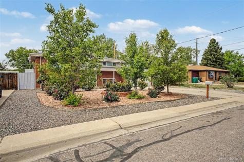 933 Newcombe Street Lakewood CO 80215