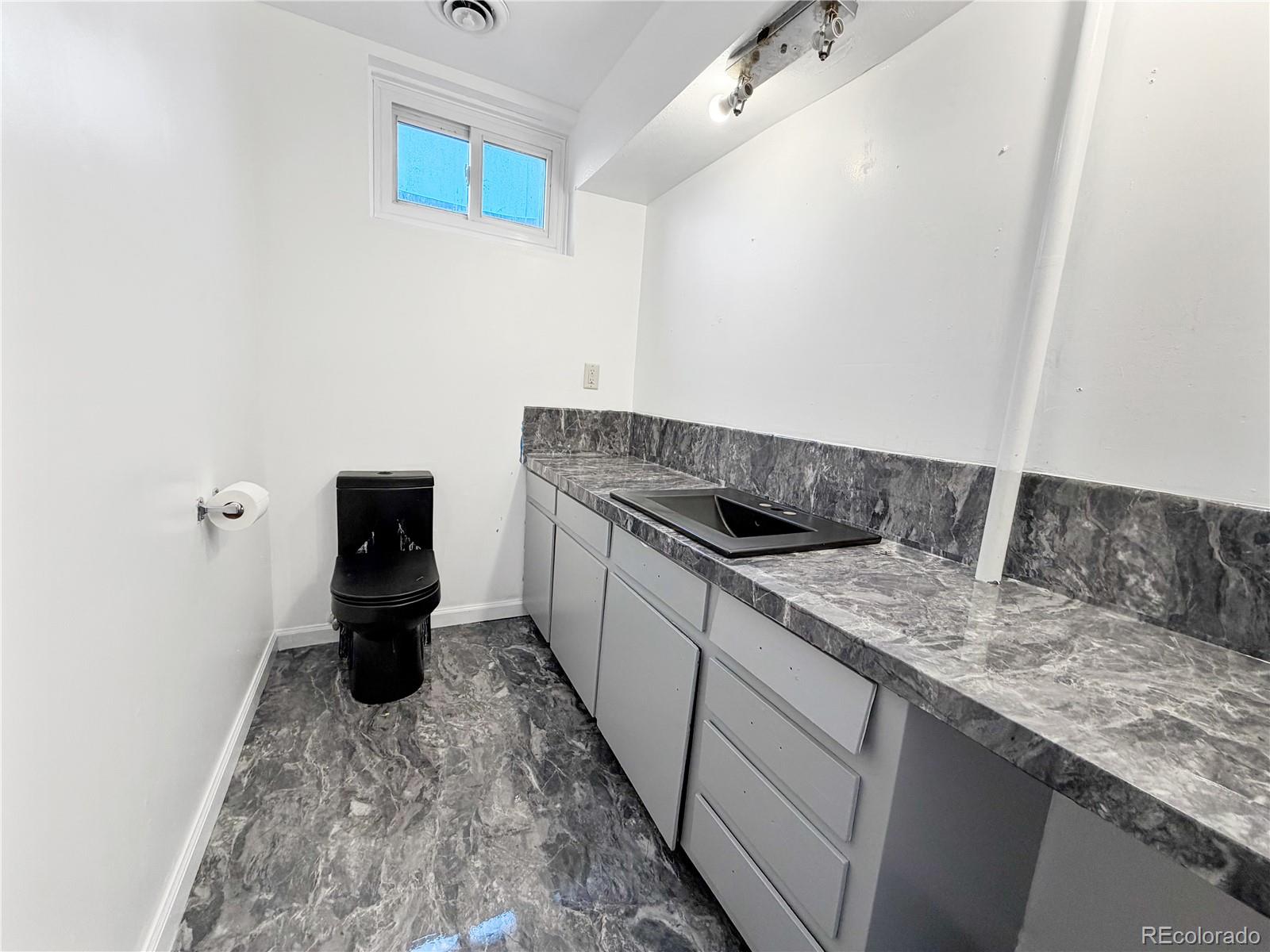 662 Ash Avenue Akron CO 80720
