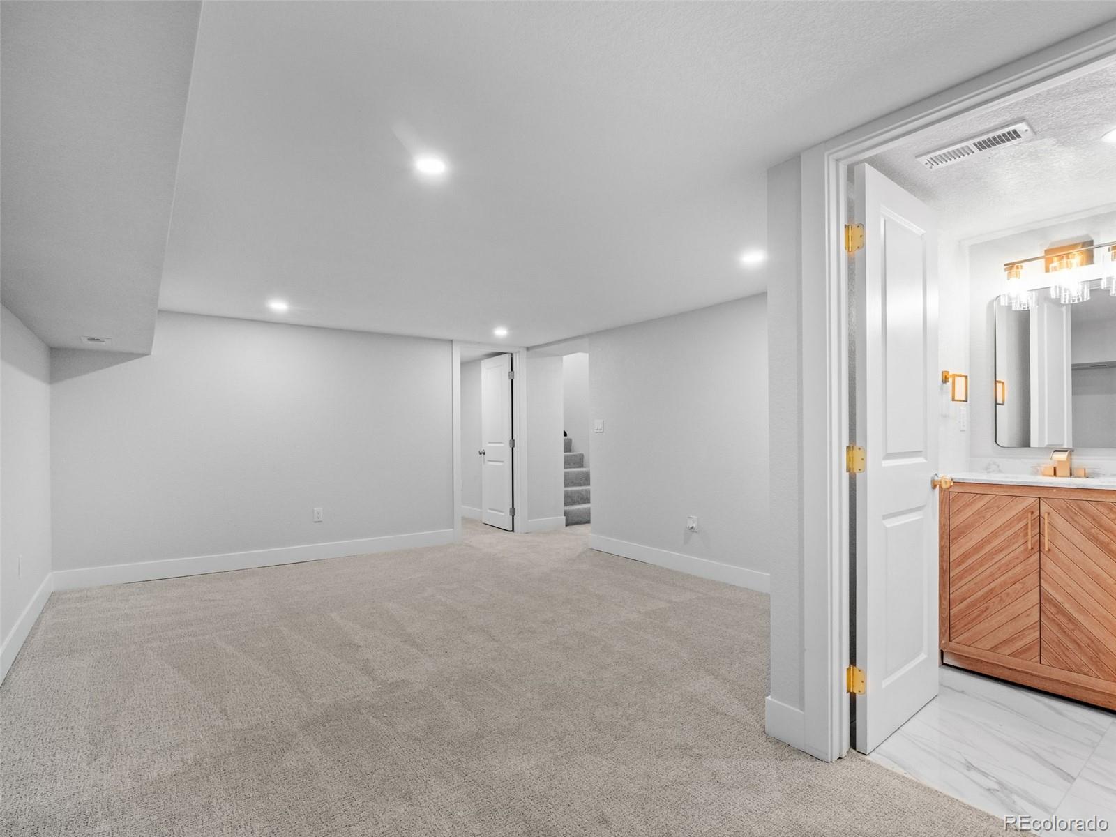 5400 W 1 St Avenue Lakewood CO 80226