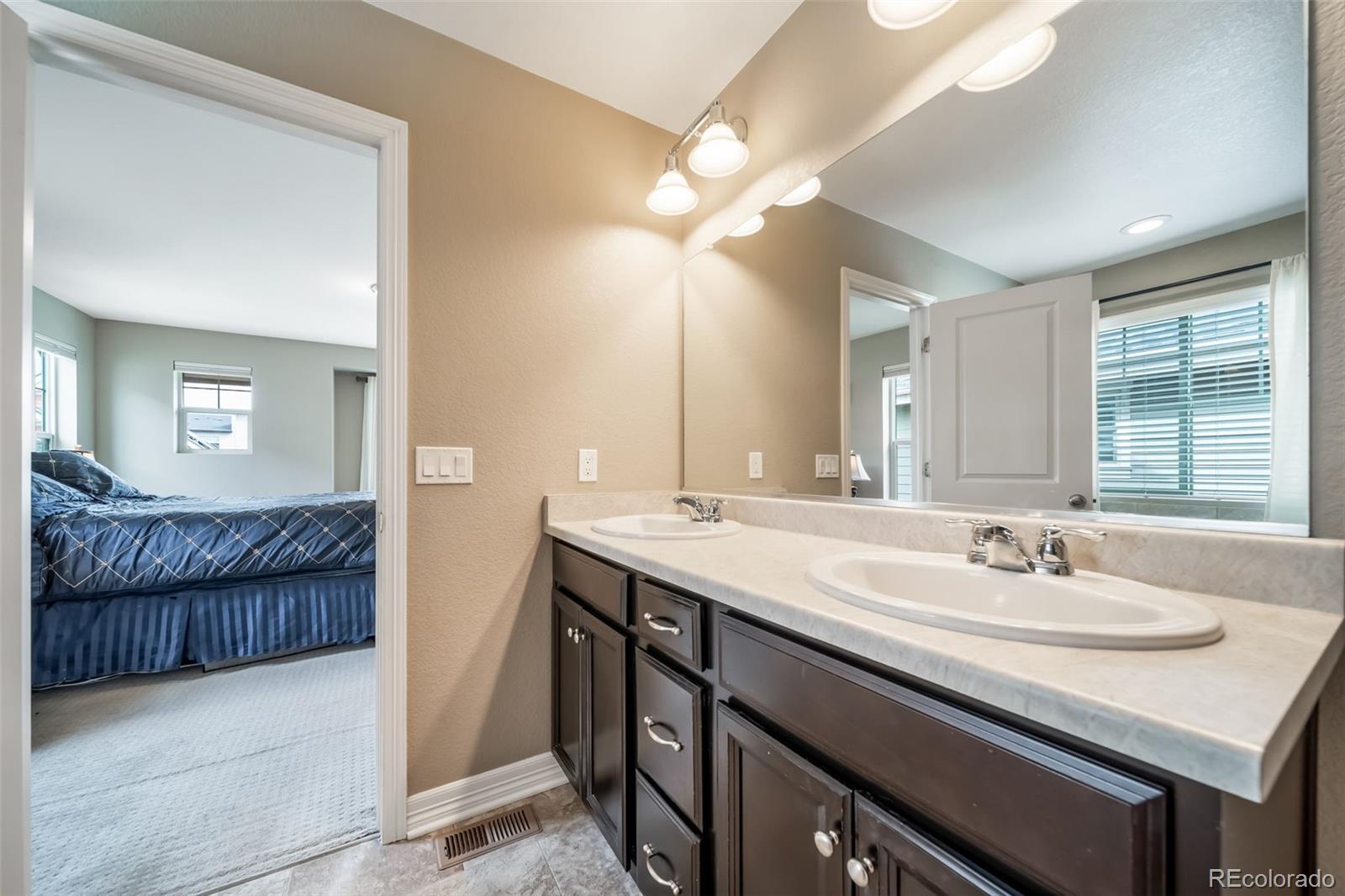 4966 Akron Street Denver CO 80238