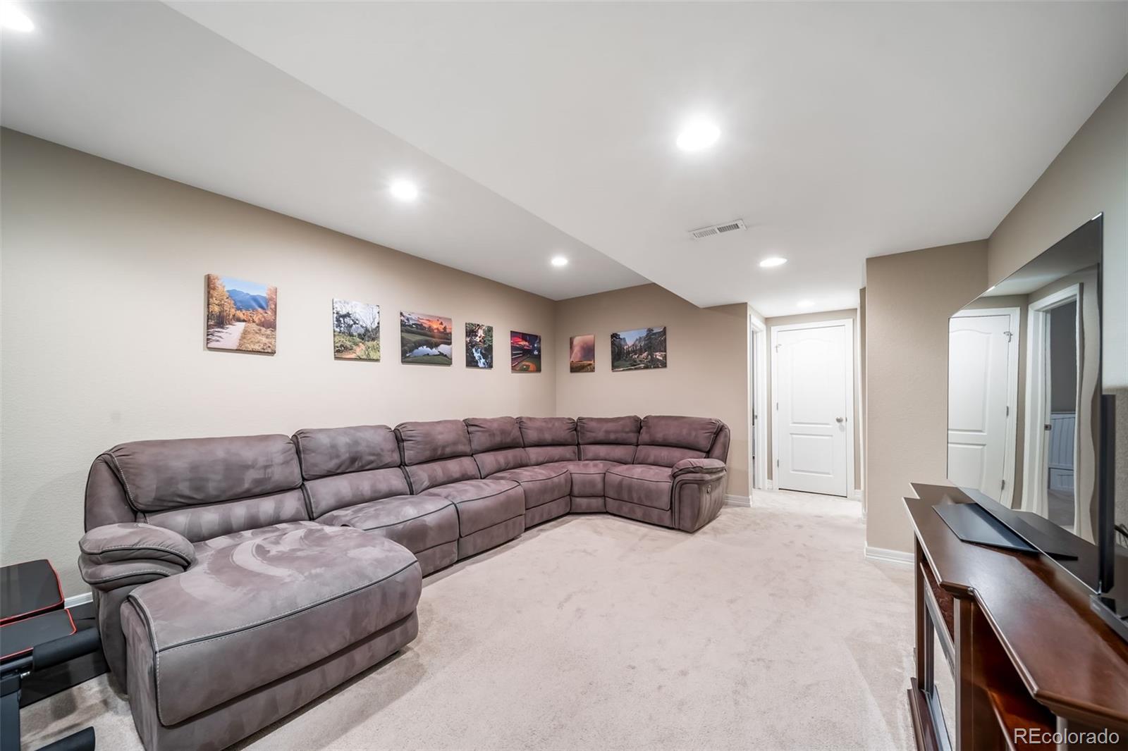 4966 Akron Street Denver CO 80238