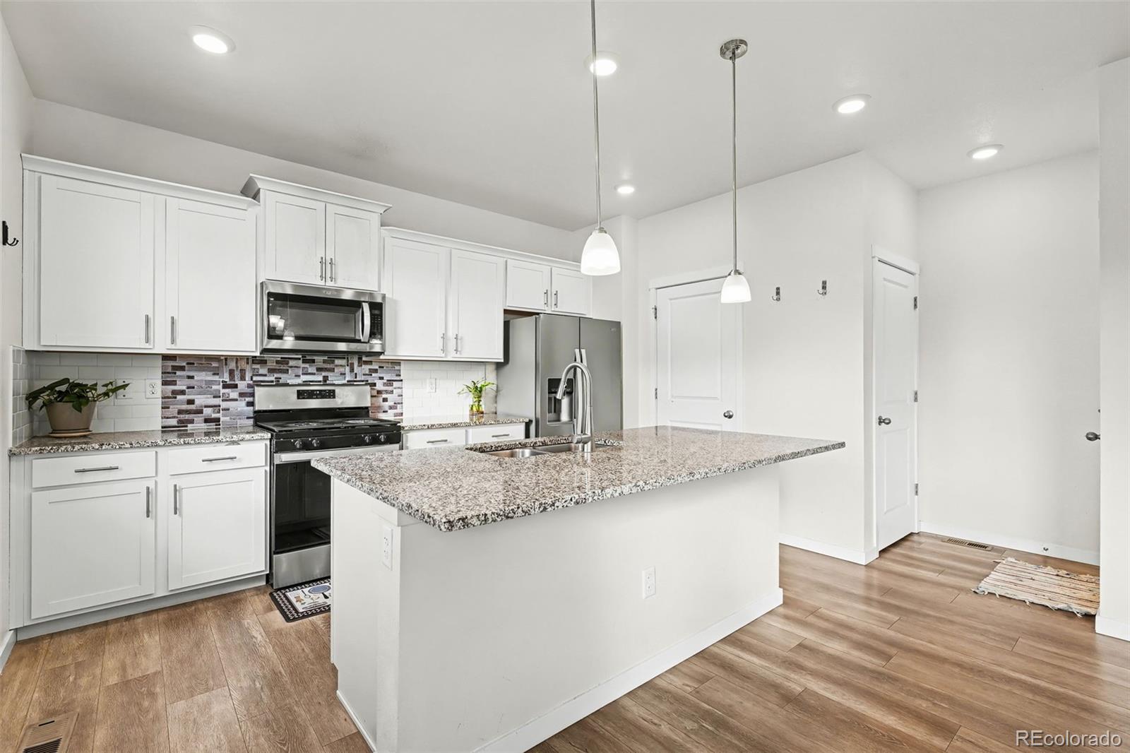 15771 Roslyn Street Thornton CO 80602
