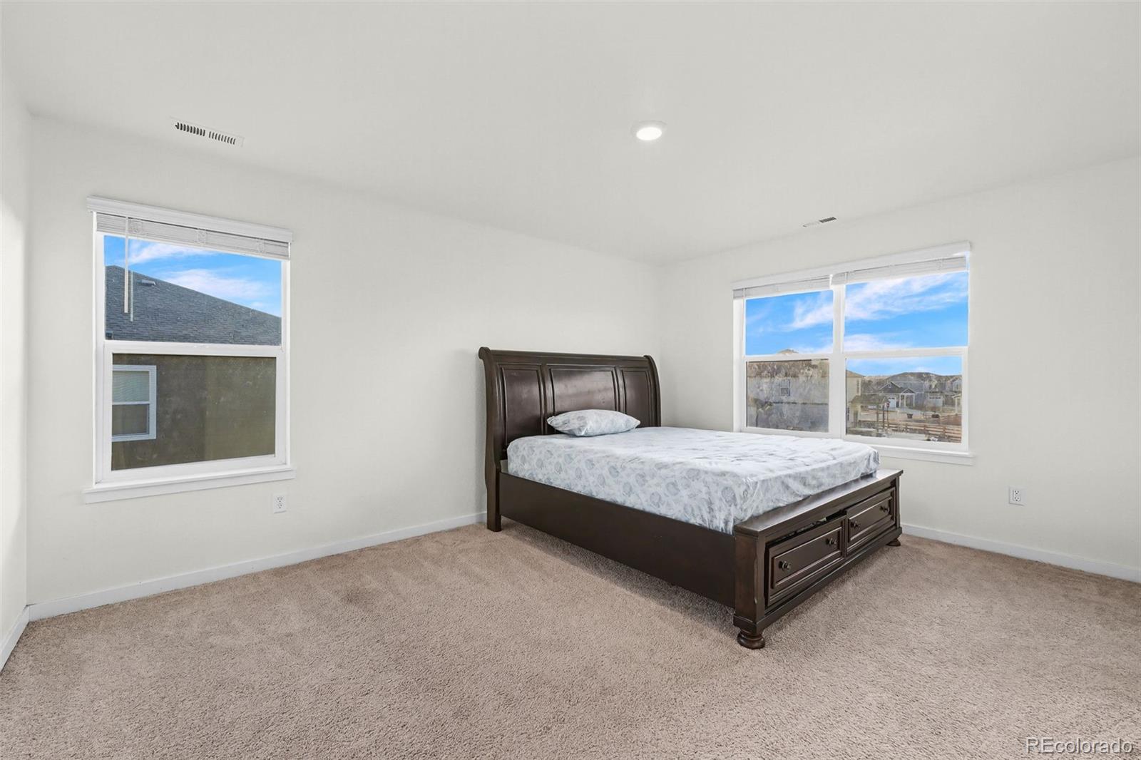 15771 Roslyn Street Thornton CO 80602