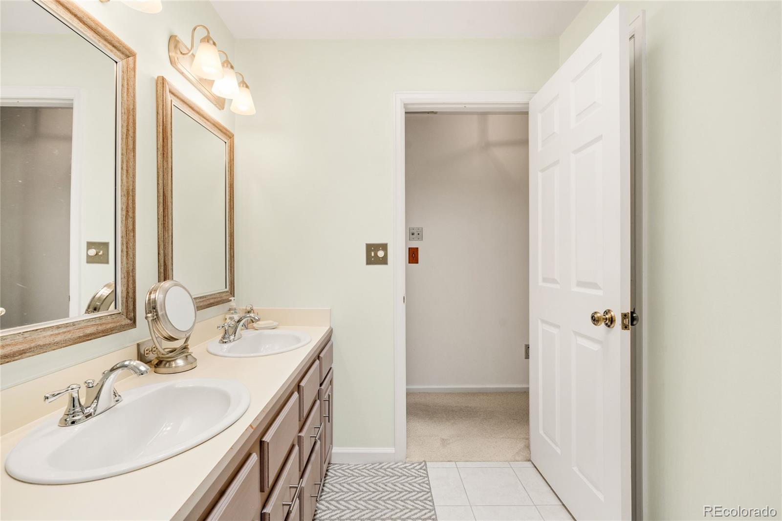 5754 S Kittredge Street Centennial CO 80015