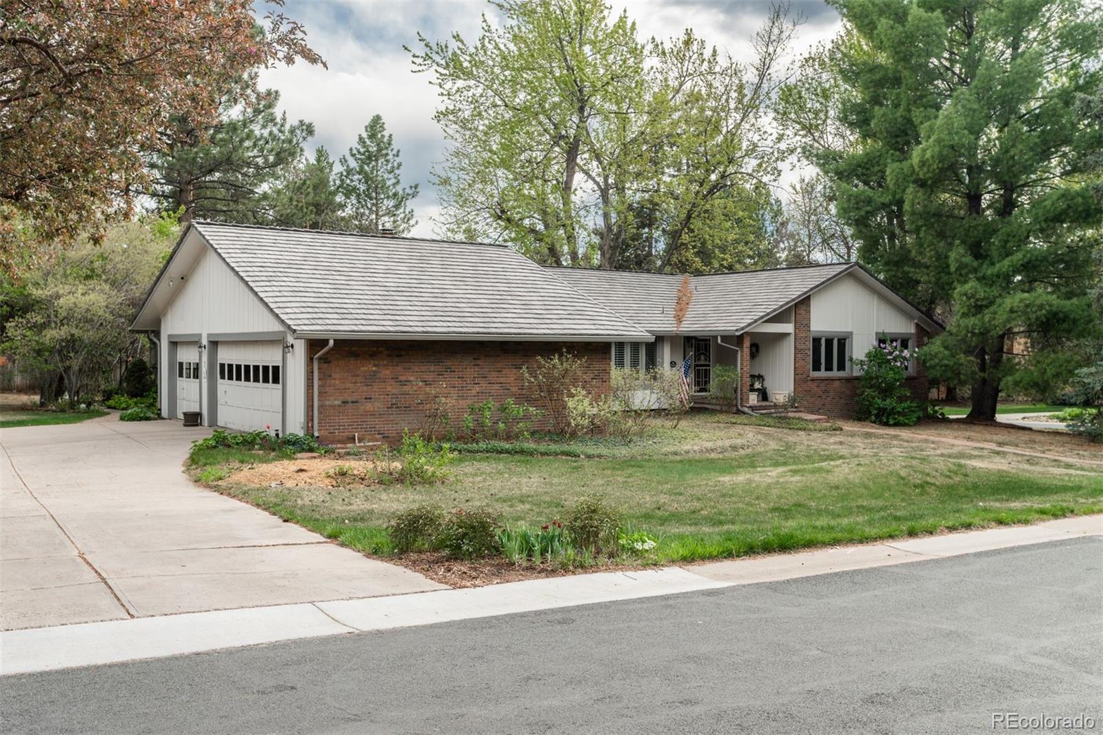 2002 Green Oaks Lane Littleton CO 80121