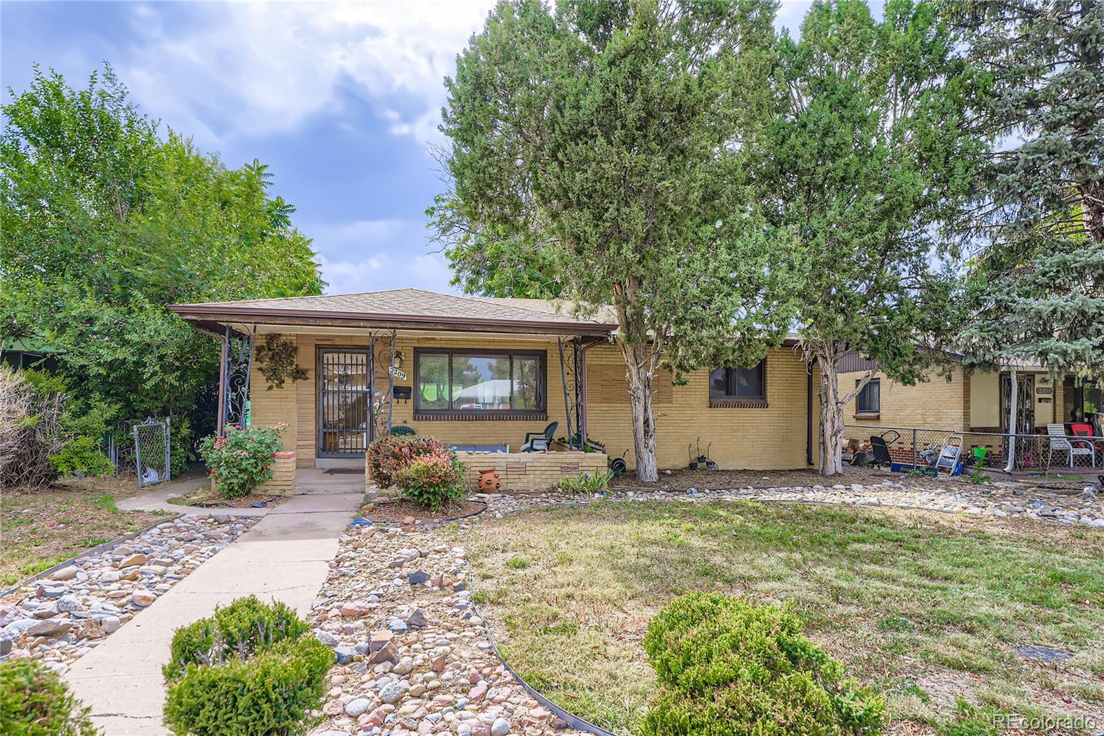 2209 Havana Street Aurora CO 80010