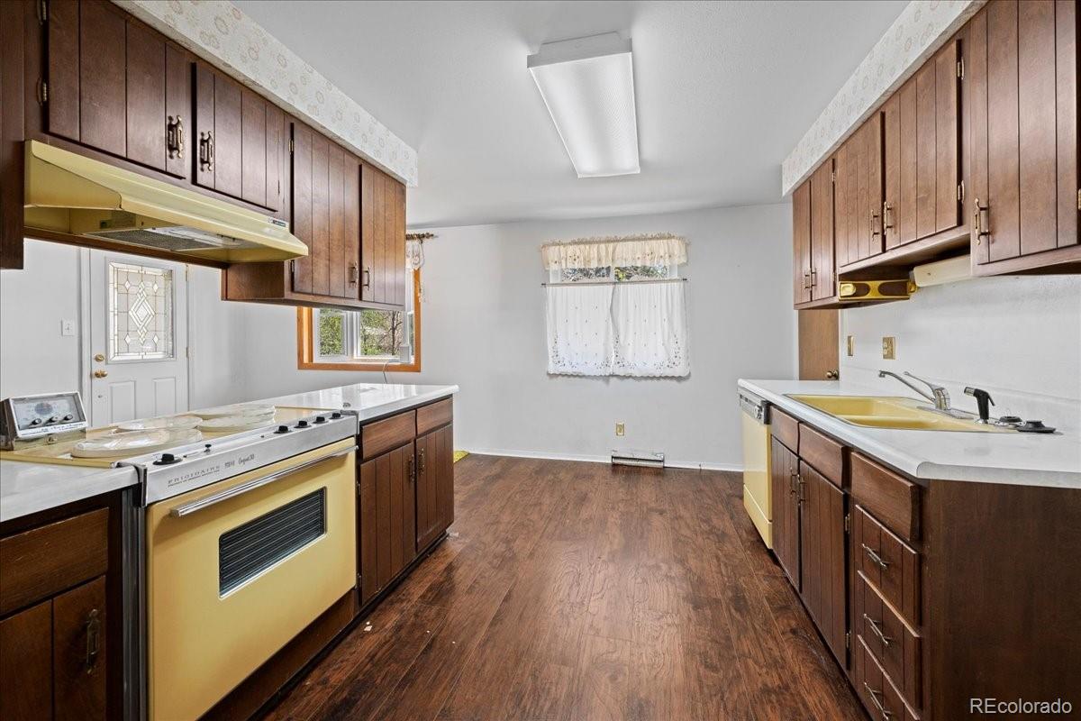1070 S Garland Way Lakewood CO 80226