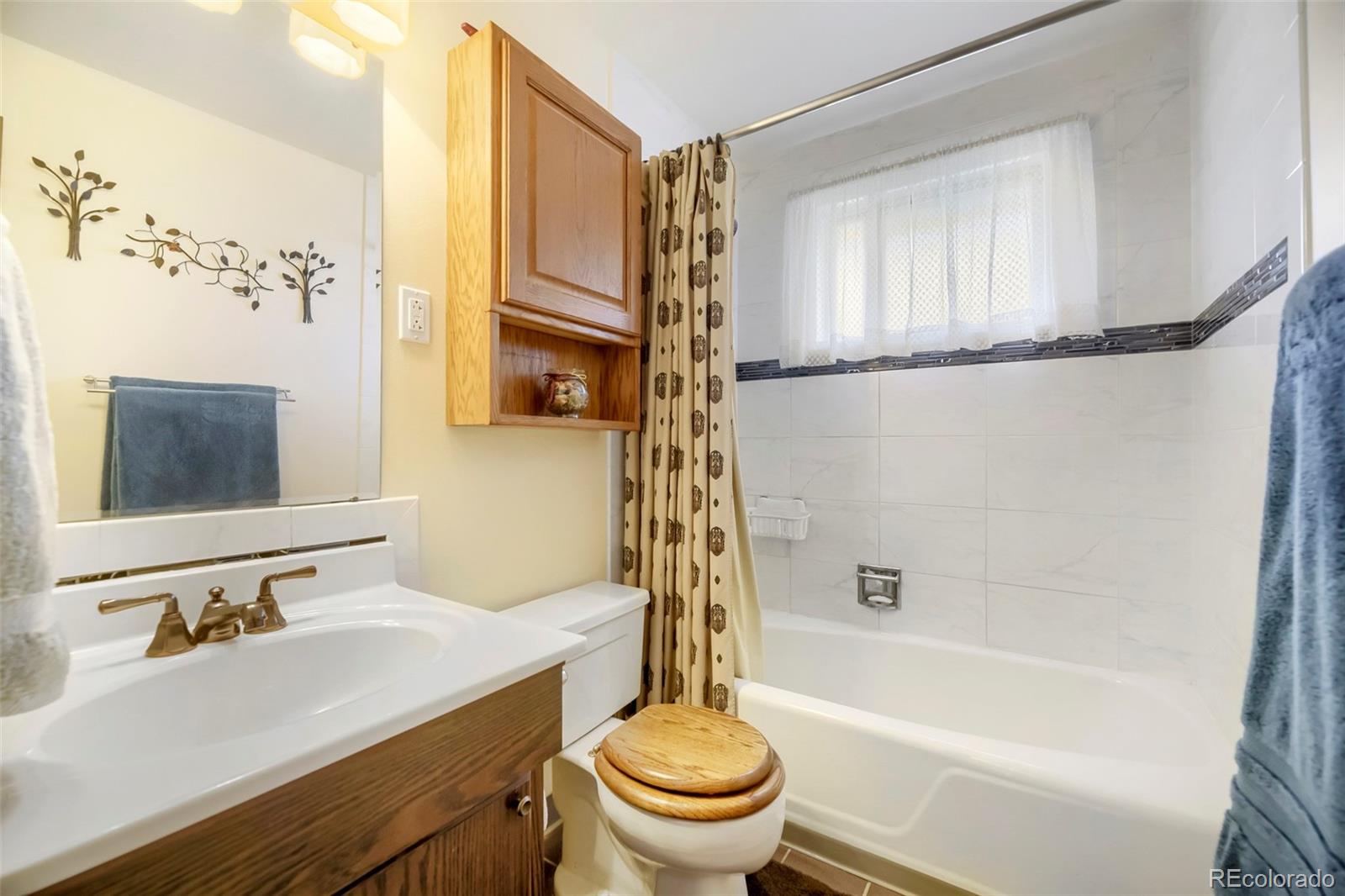 8653 W Hawaii Drive Lakewood CO 80232