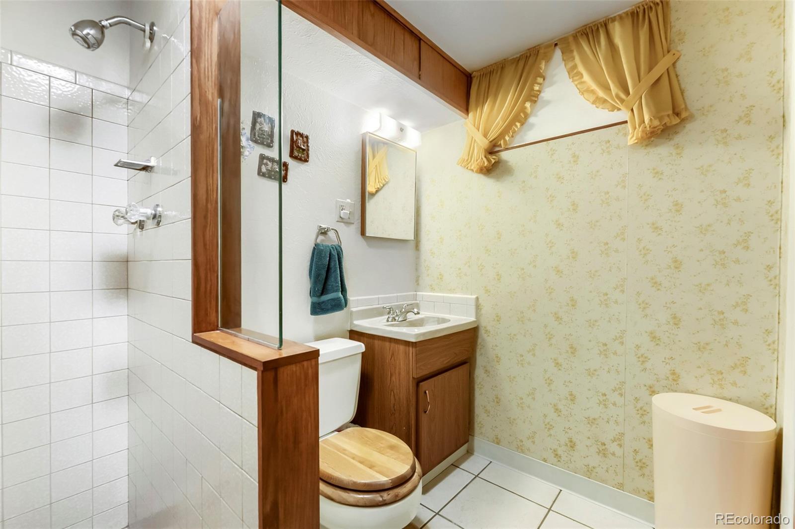 8653 W Hawaii Drive Lakewood CO 80232