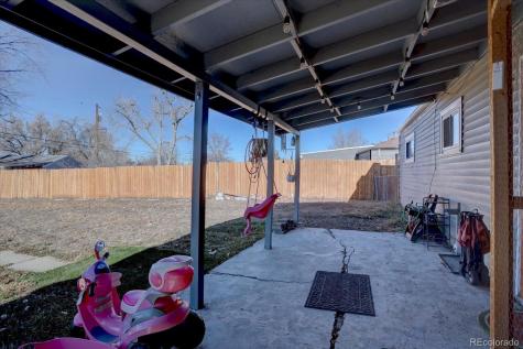 775 Victor Street Aurora CO 80011