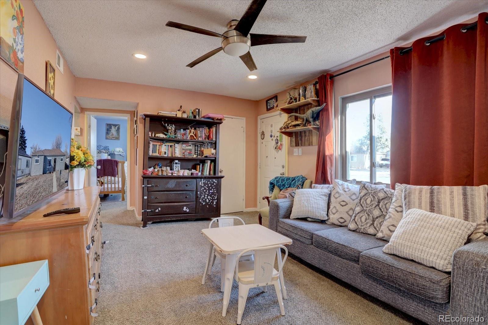 775 Victor Street Aurora CO 80011
