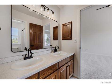 19882 E Geddes Place Centennial CO 80016