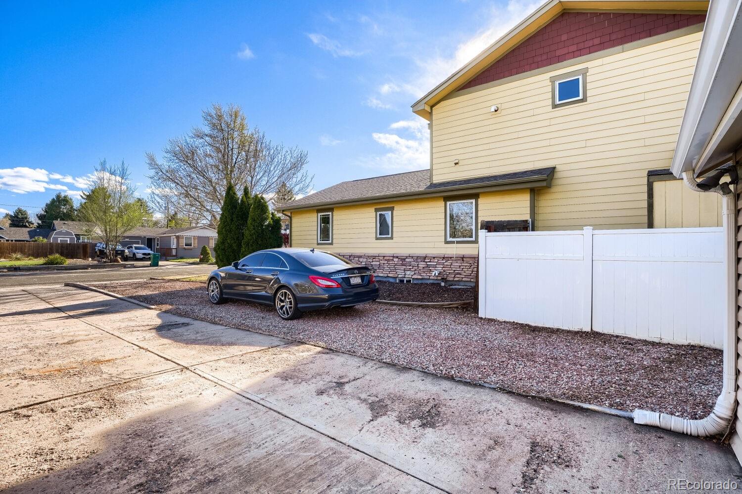 2263 W Parkhill Avenue Littleton CO 80120