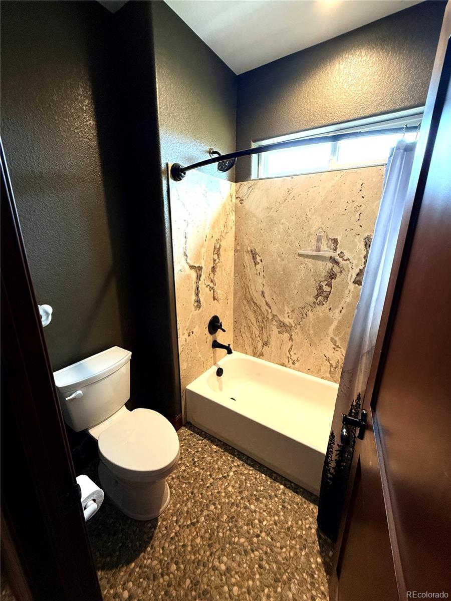 6200 Canyon Trail Elizabeth CO 80107