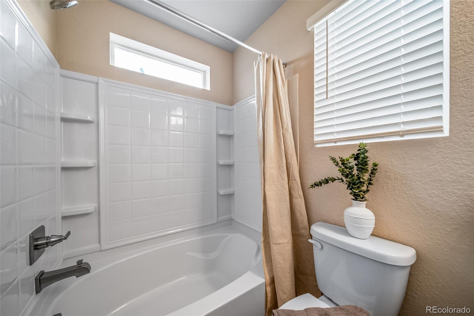 21842 E 46th Place Aurora CO 80019