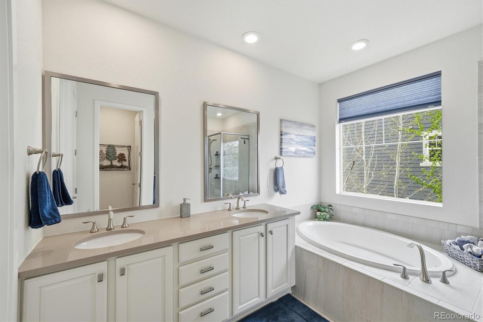 8105 S Vandriver Way Aurora CO 80016
