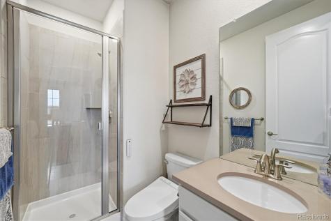 8105 S Vandriver Way Aurora CO 80016