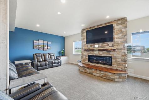 8105 S Vandriver Way Aurora CO 80016