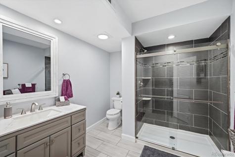 8105 S Vandriver Way Aurora CO 80016