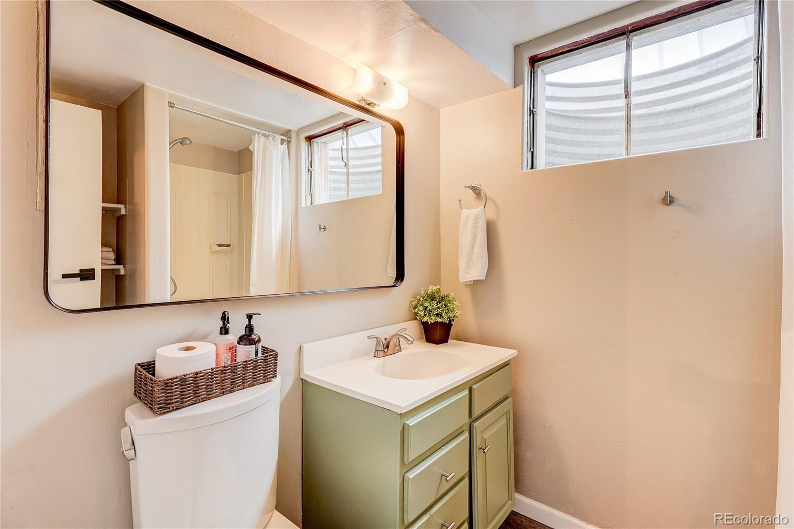 480 E Briarwood Drive Centennial CO 80122