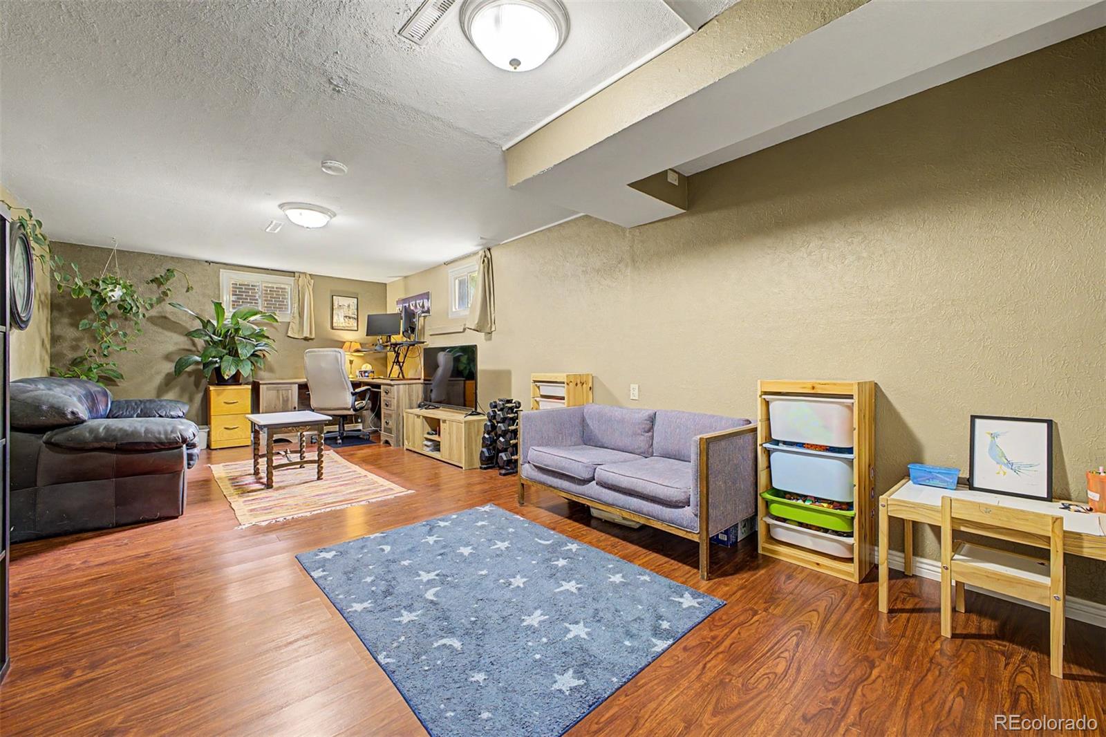 1521 Lamplighter Drive Longmont CO 80501