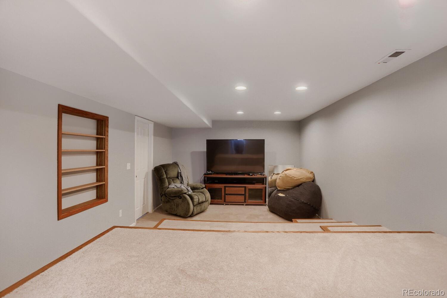 6177 Valley Vista Avenue Longmont CO 80504