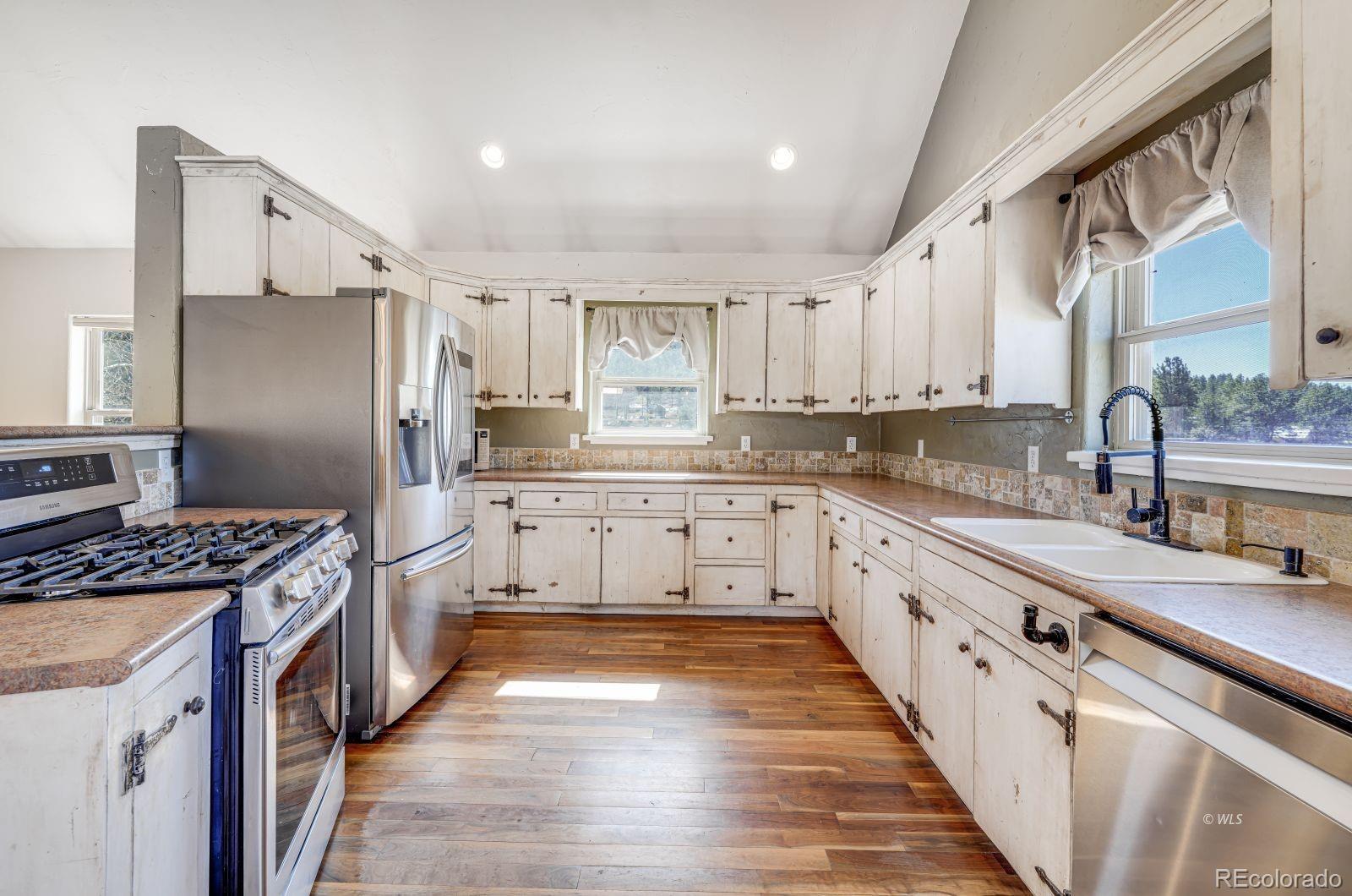 6820 County Road 328 Westcliffe CO 81252